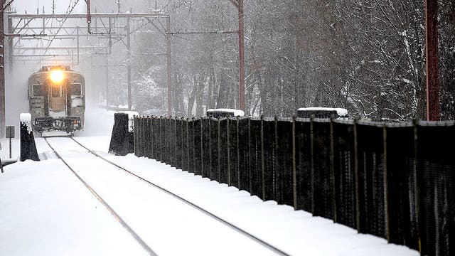 NJ Transit, PATH, MTA updates for Monday's icy commute