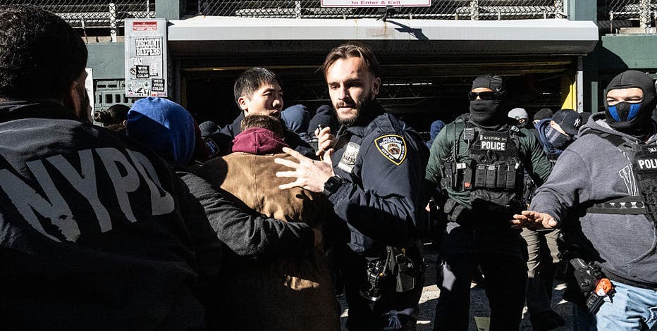 New poll shows how NYC feels about ICE