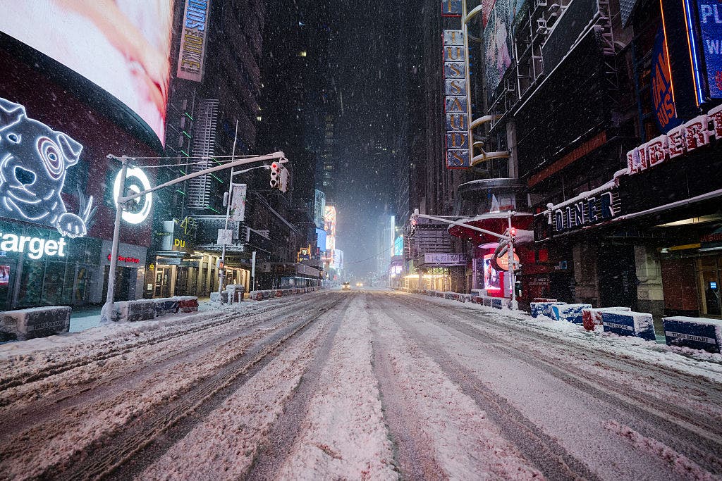 Mayor Mamdani lifts NYC travel ban as winter storm slows down