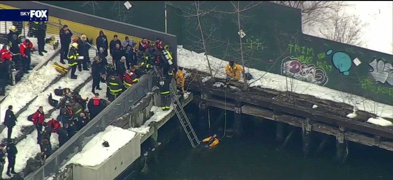 Apparent water rescue underway in East River near Pier 17