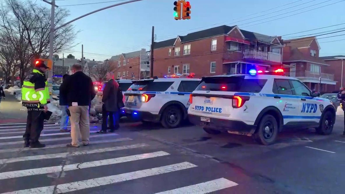 11-year-old girl hit by school bus in Brooklyn pronounced dead at hospital, NYPD reports