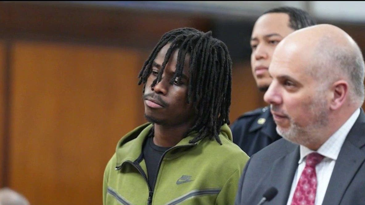 Suspect in NYC snowball fight released, assault charge dropped: Here's why