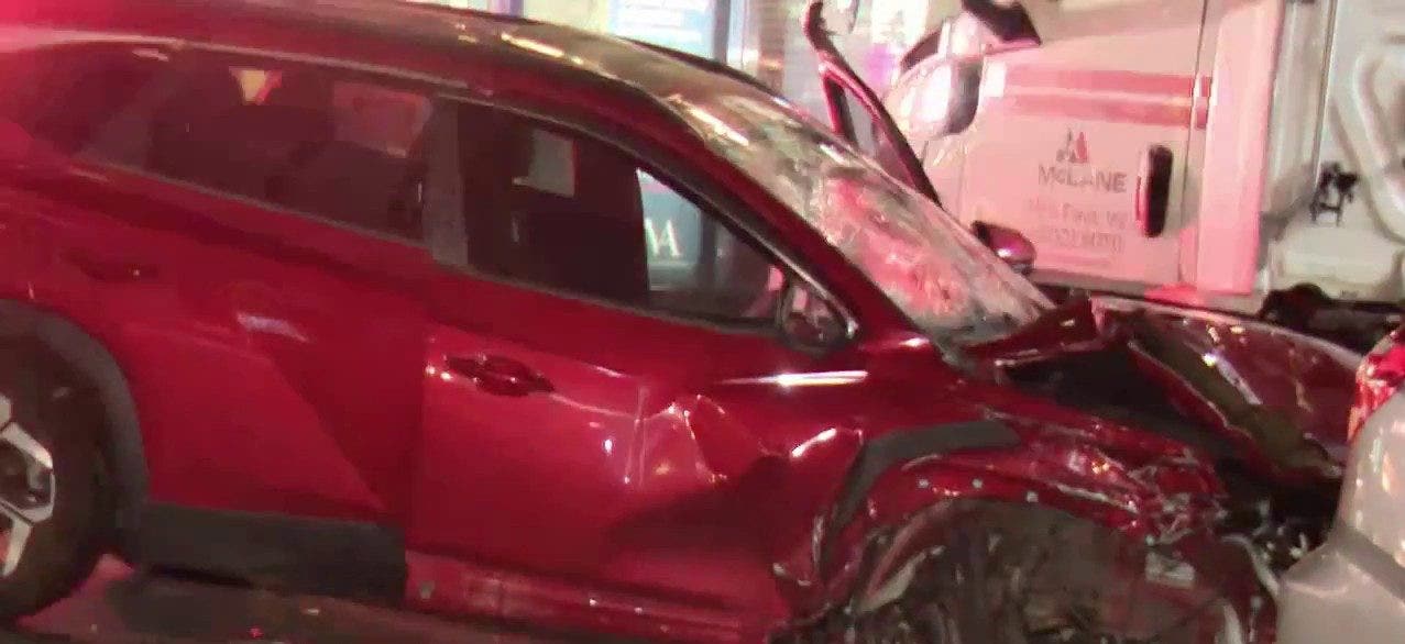 1 dead, 4 injured after driver loses control in Harlem crash