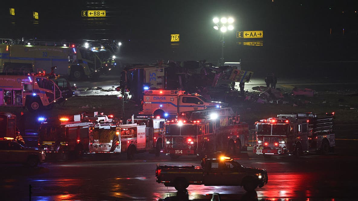 LaGuardia latest: 2 dead, 40+ injured after Air Canada jet collision | LIVE coverage