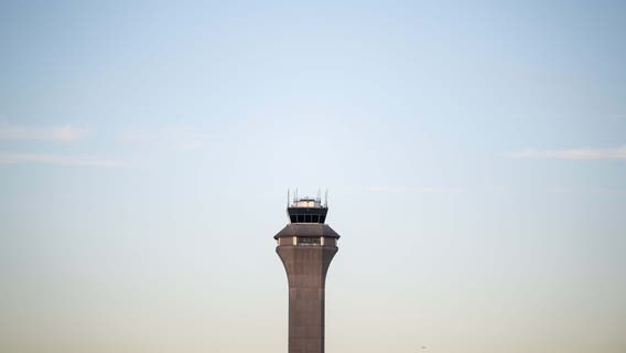 Newark flights resume after burning smell reported in control tower