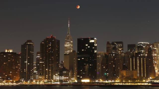 Total lunar eclipse visible in NYC area on Tuesday morning: When, how to watch