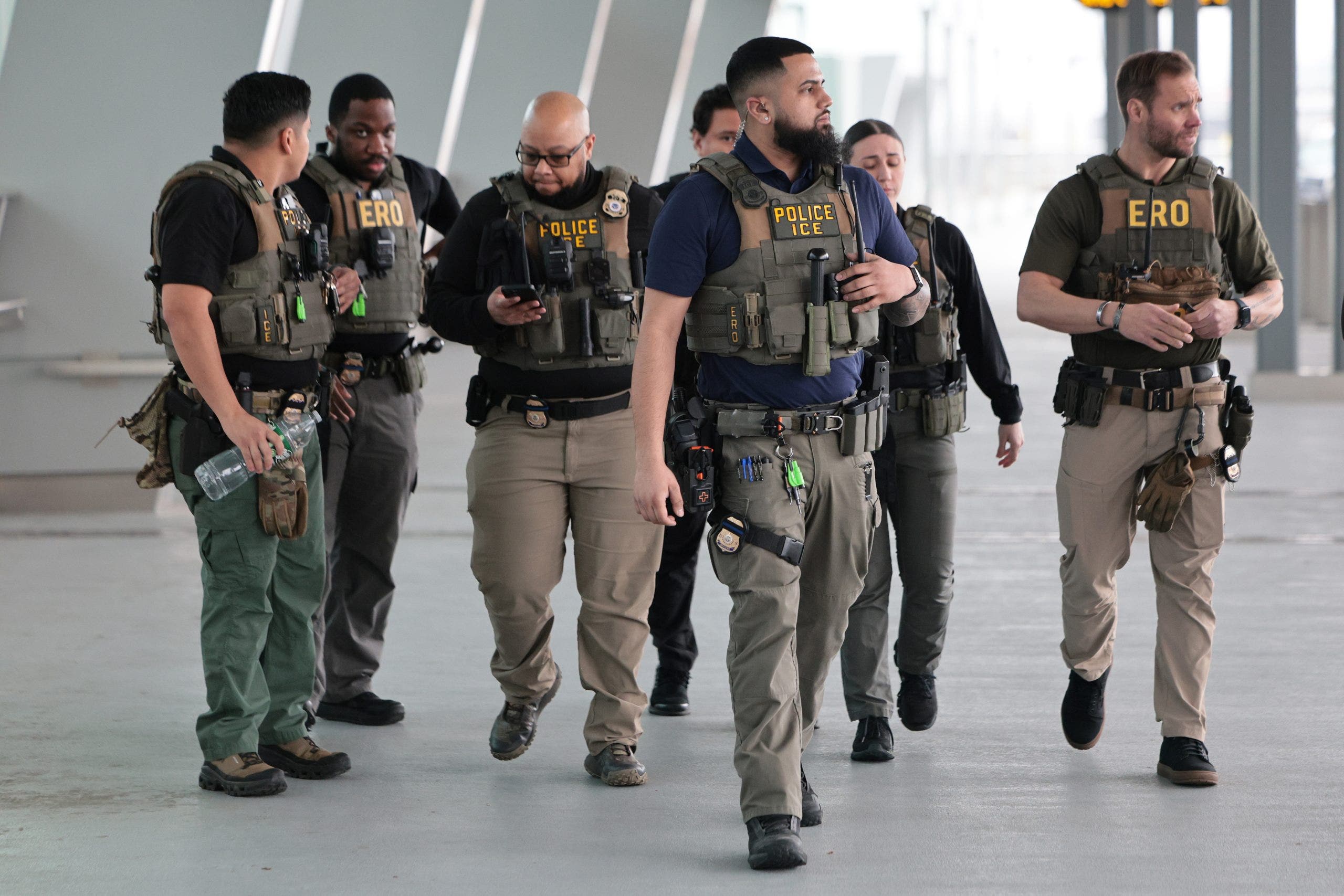 Border czar threatens to flood NY with ICE agents; Hochul responds