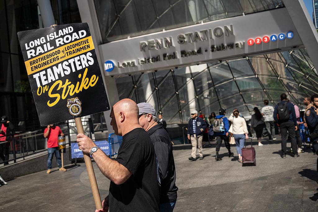 LIRR strike Day 3: Where things stand as of Monday morning
