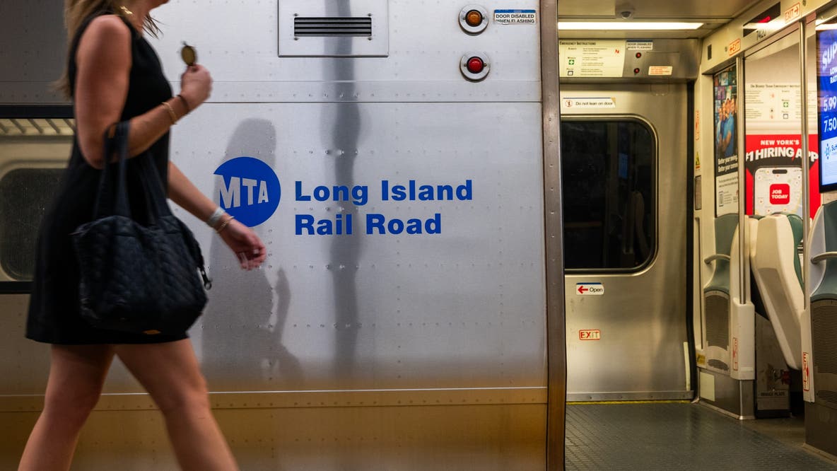 LIRR strike could begin Saturday, leaving 300K daily commuters scrambling