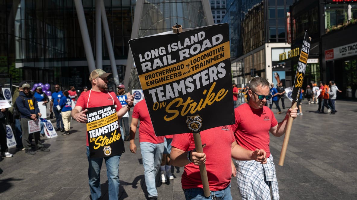 LIRR strike ends, deal is reached; service resumes at noon Tuesday