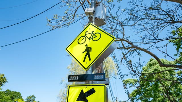 80-year-old NJ crossing guard killed by vehicle while helping children cross street