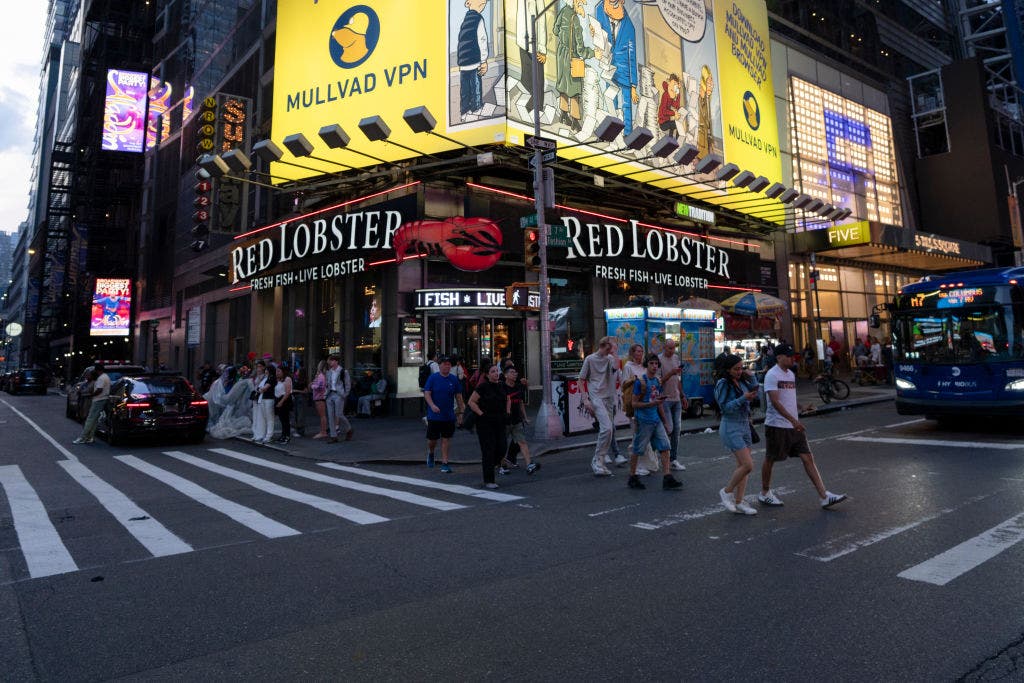 Red Lobster in Times Square closing after more than 20 years