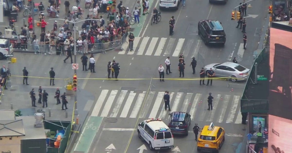 Shots fired in Times Square Shots fired in Times Square