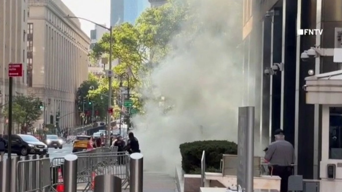 NYPD probes incident at Federal Plaza; video shows plume of smoke outside building