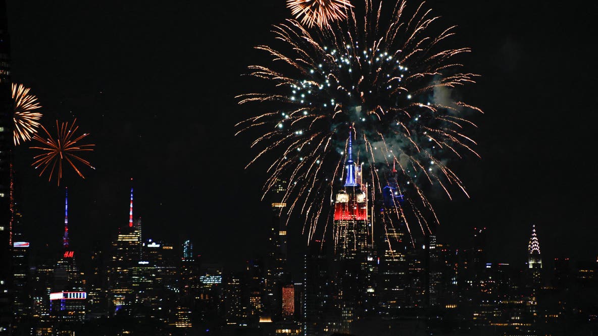 WATCH: NYC skyline, fireworks live on 4th of July