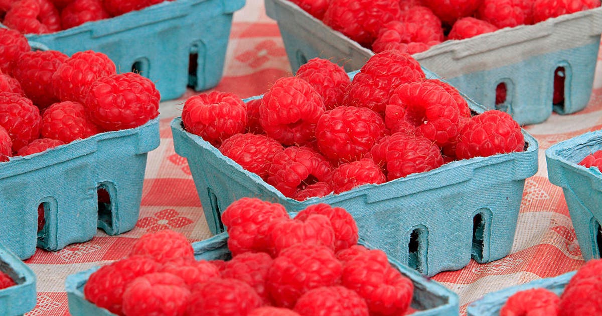 Doença de Cyclospora em NY e NJ: lista de alimentos associados a alguns surtos