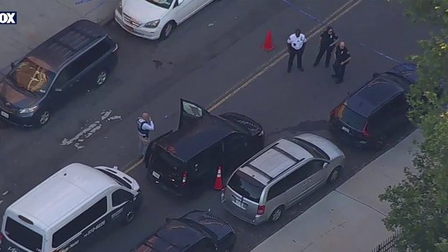 Brooklyn cab driver shot in face after crash, suspect on the run, NYPD says