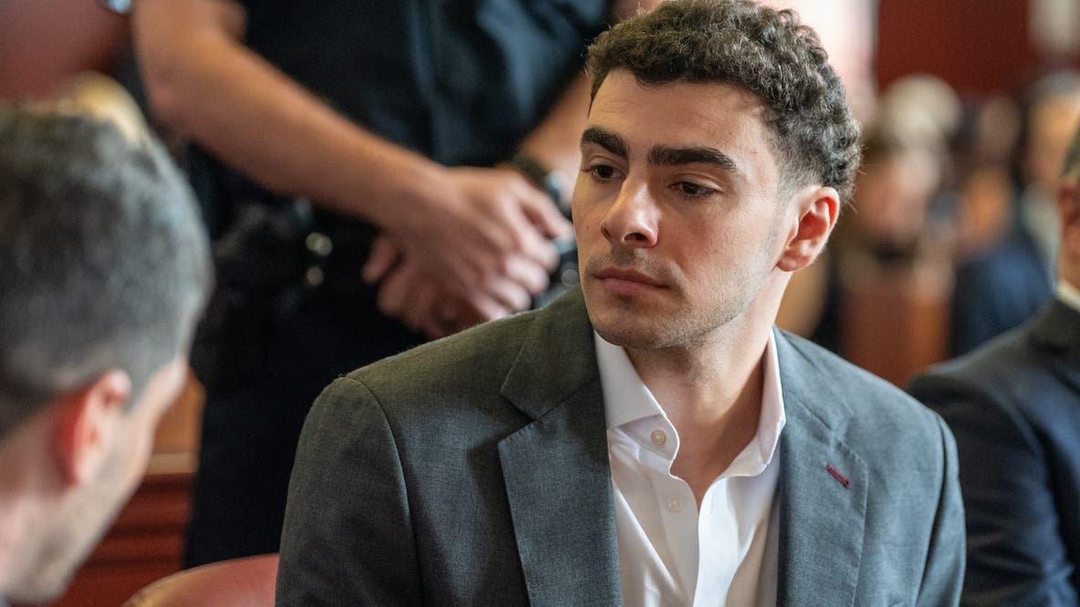 Luigi Mangione back in court as defense fights for live broadcast of New York murder trial