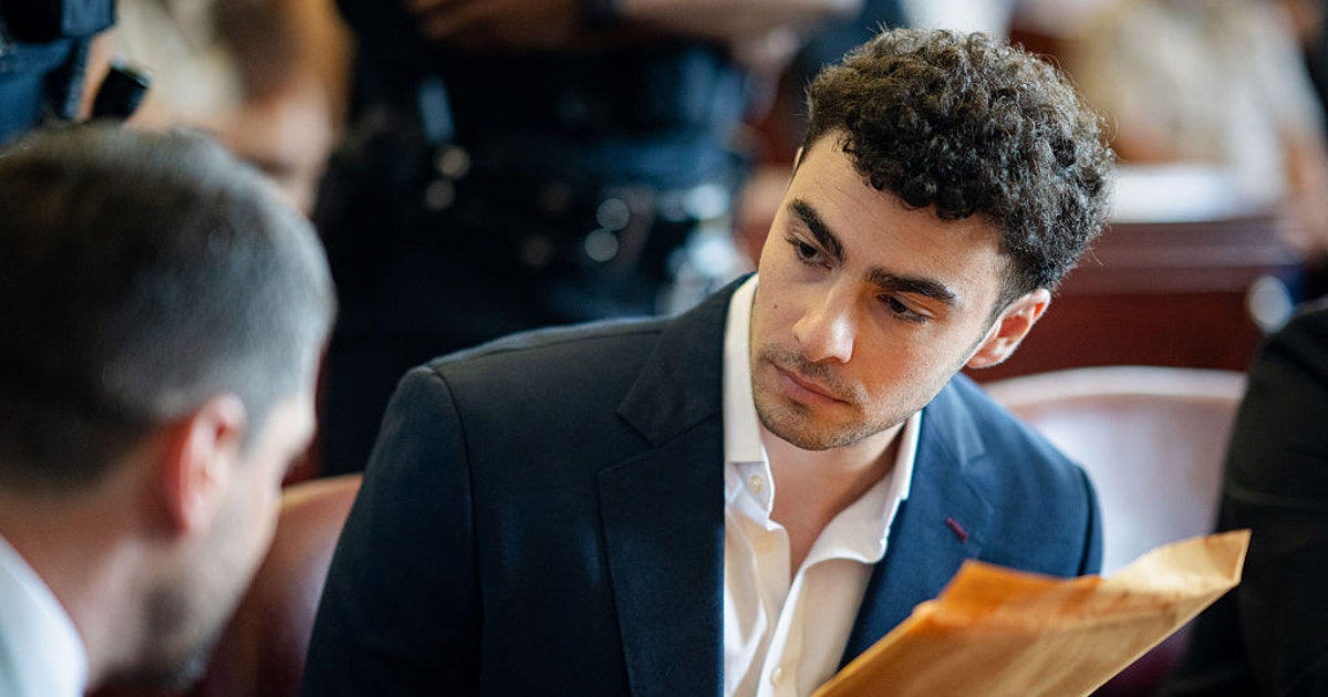 Luigi Mangione pleads guilty to federal stalking charges in CEO killing