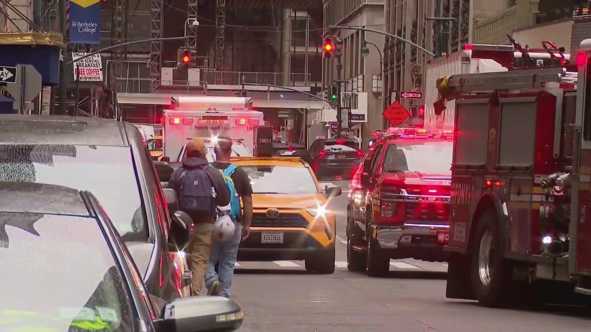 Metro-North passengers self-evacuate train in Grand Central tunnel, MTA says