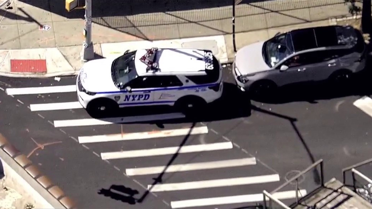 17-year-old stabbed outside Bronx school, 2 suspects wanted, NYPD says