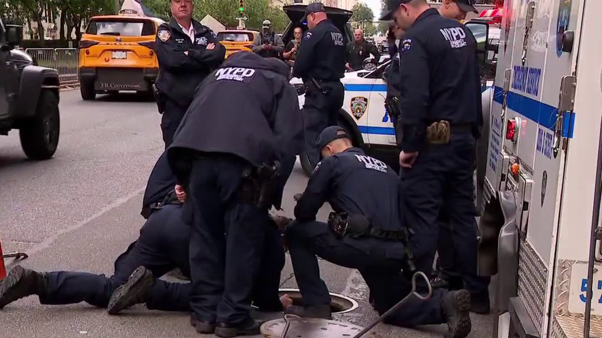 Two suspected NYC sewer climbers arrested, NYPD says