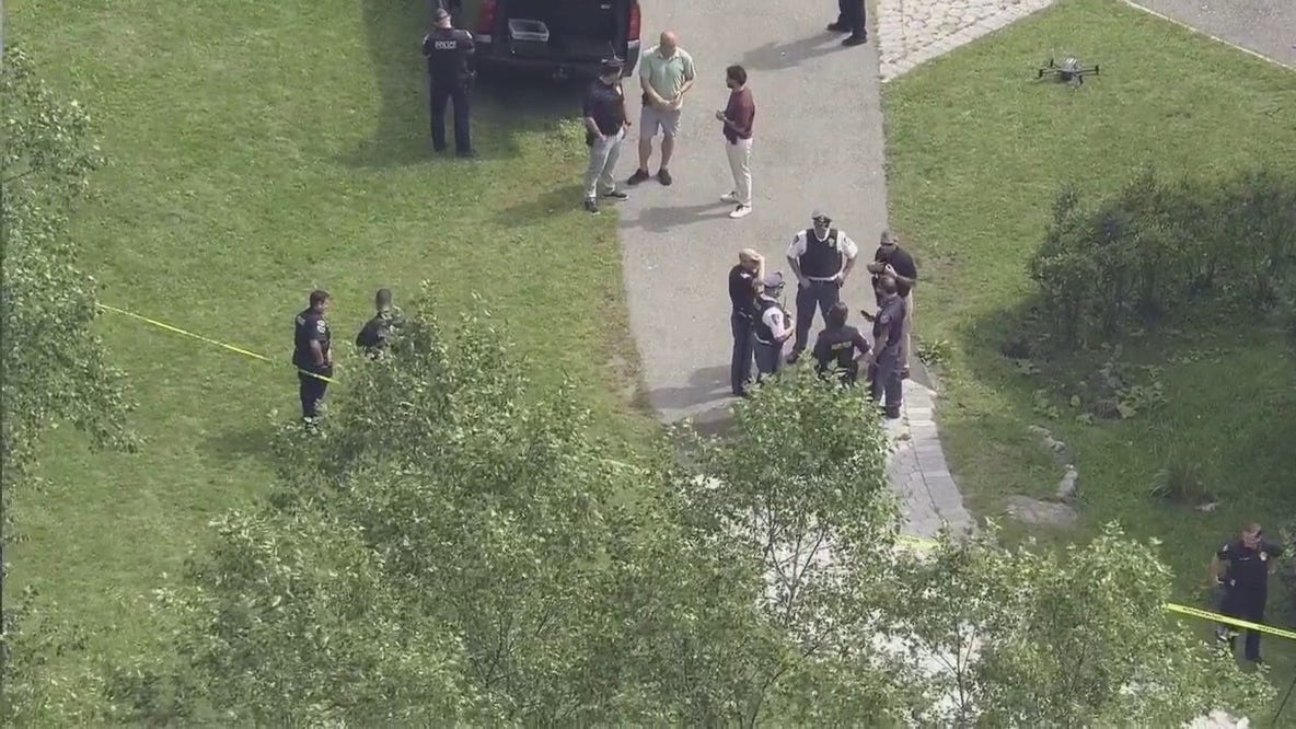 2 hurt in stabbing at Westchester Community College, 2 suspects in custody, police say