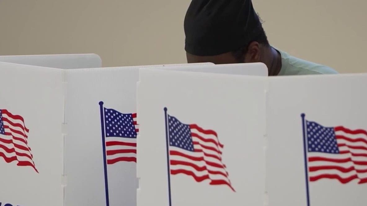 Democrats gaining advantage ahead of midterms as Trump's ratings sink: poll
