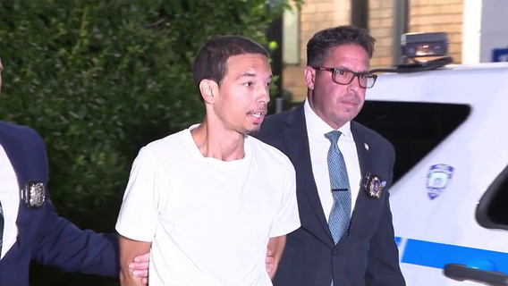Jesus Acosta indicted on all charges in deadly Bronx bodega shooting