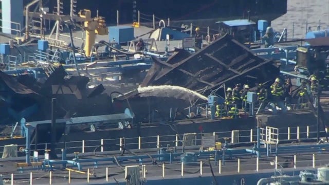 1 dead after barge explosion in Staten Island caused fire, says FDNY