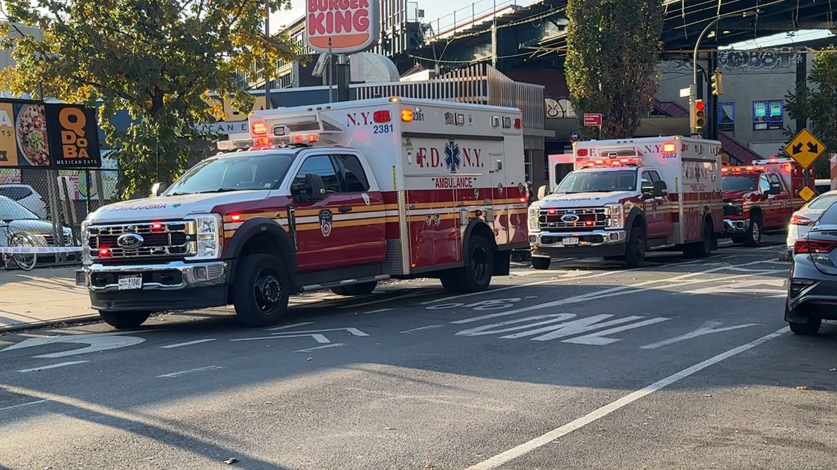 6 injured, including children, in Brooklyn car crash during trunk-or-treat event