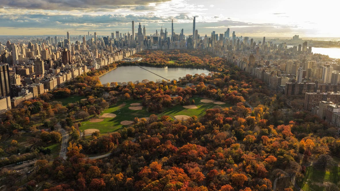 When will leaves change in NYC? Where to find peak fall color