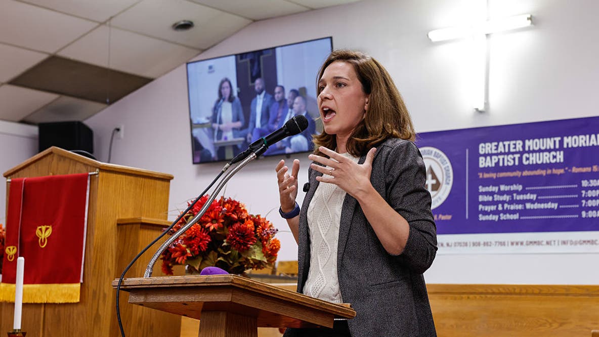 Who is Rebecca Bennett, the Democrat running for Congress in NJ-07?
