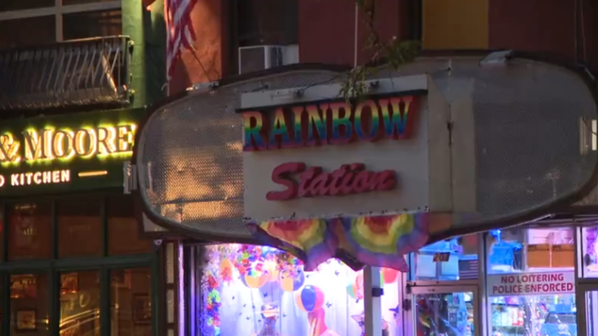 Man fatally beaten outside adult entertainment store in Chelsea, suspect arrested, NYPD says