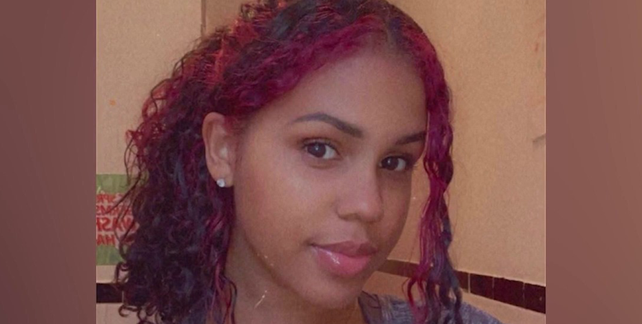 Bronx mother pushed to death from balcony, baby critical; NYPD searching for suspect