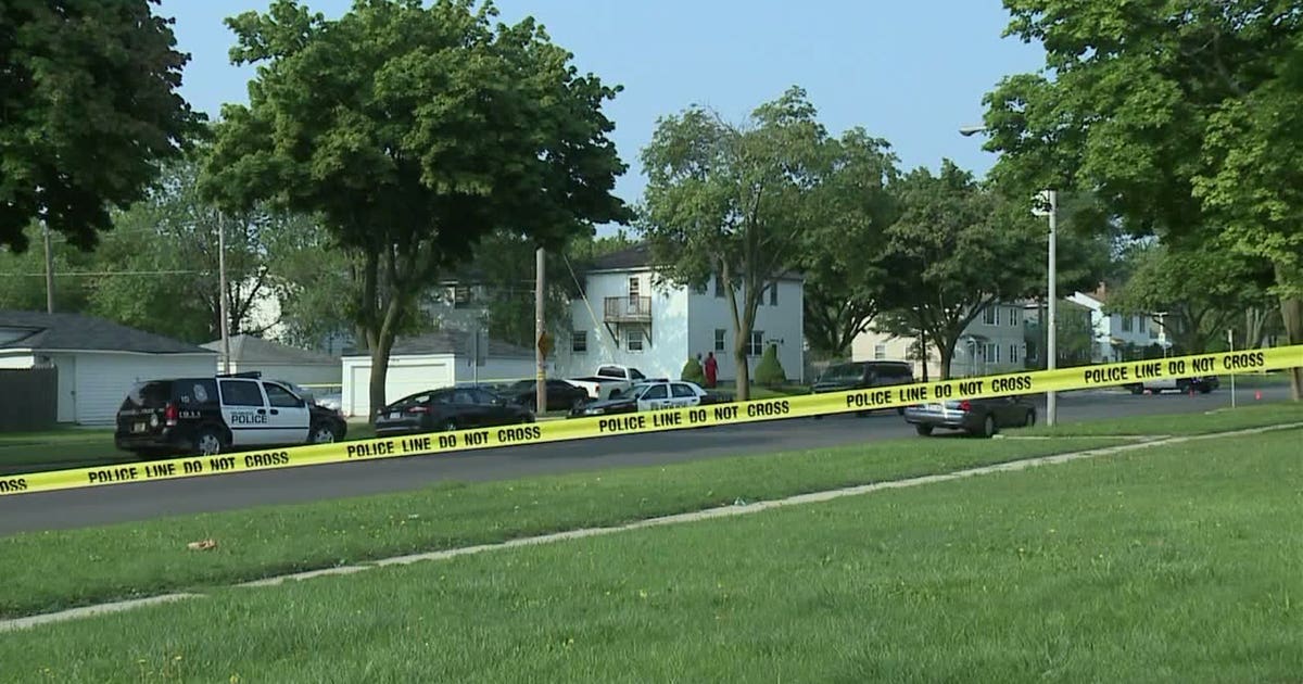 Officials: Woman found dead in Milwaukee alley may have died from drug ...