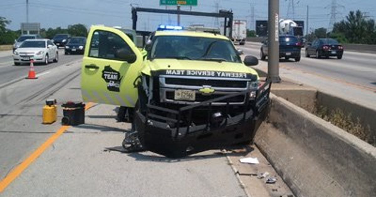 Deputy Sheriff's squad struck on I-894 near Lincoln Ave. | FOX6 Milwaukee