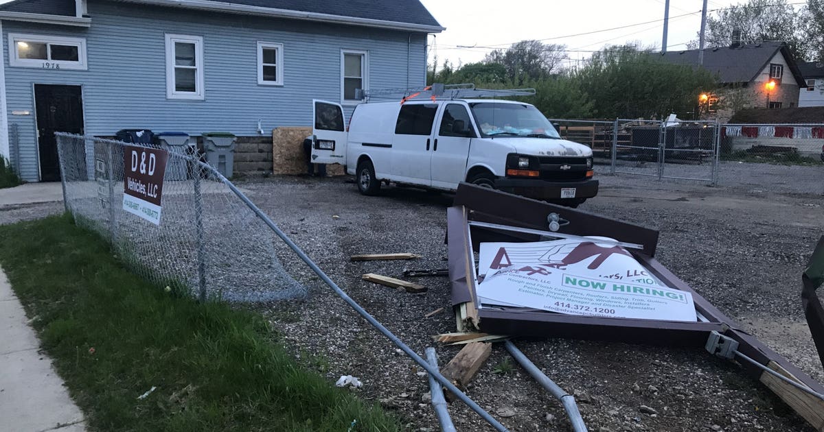 MFD: 1 injured after car crashes into house near 19th and Hampton ...