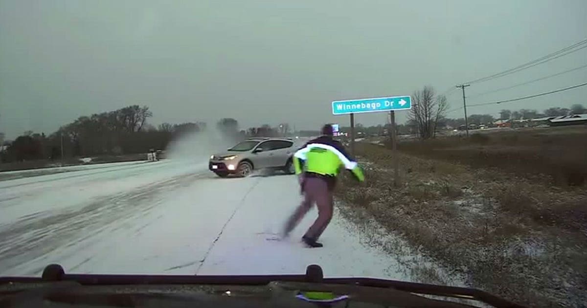 Dashcam: Fond du Lac Co. deputy nearly struck by driver who lost ...