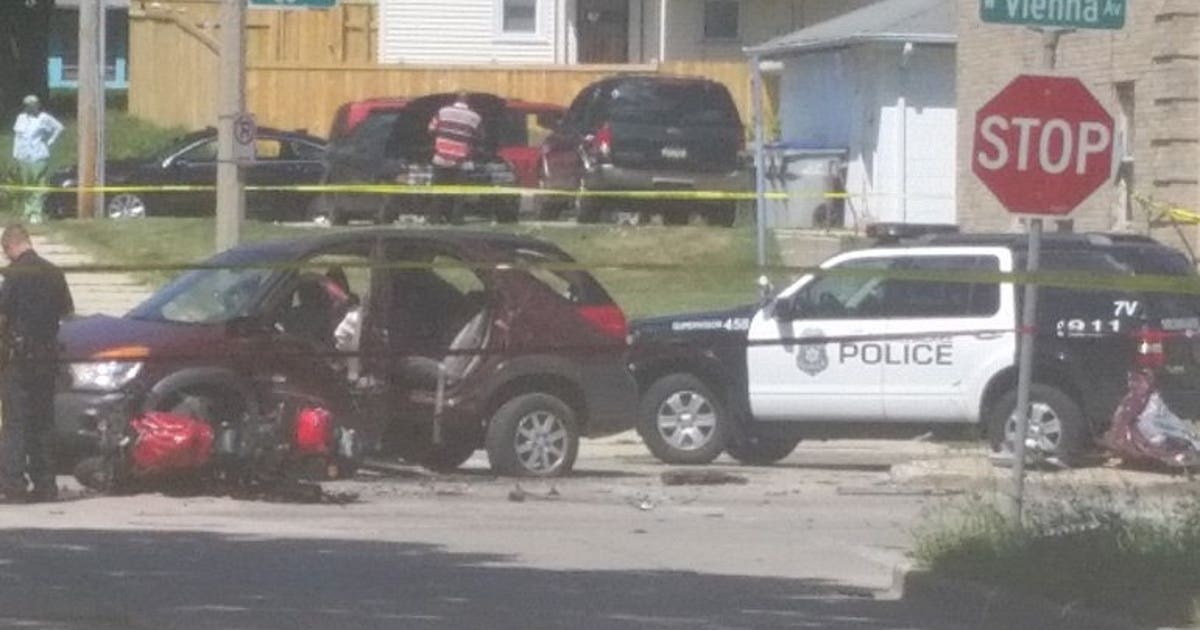 Motorcyclist dies, man in critical condition after crash near 60th ...