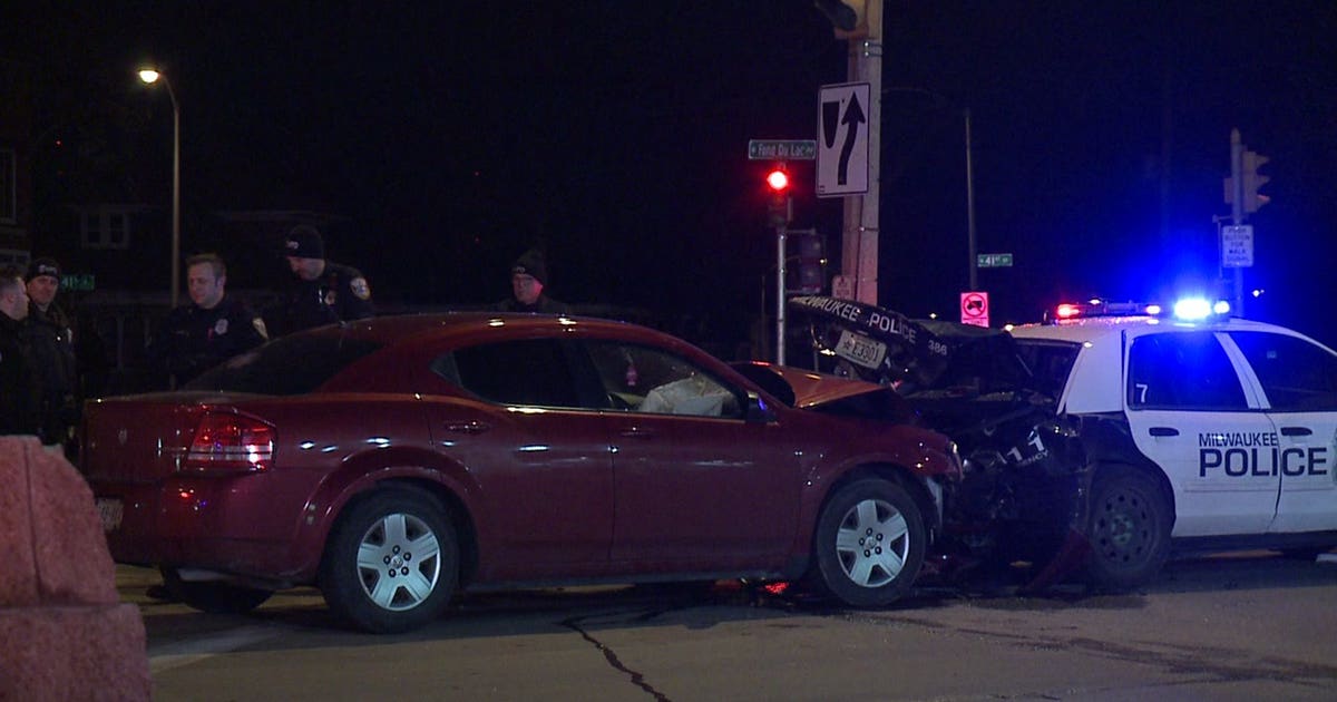Milwaukee police squad involved in crash near Fond du Lac & Townsend ...