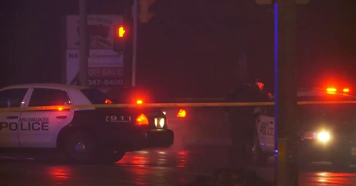 2 teens die after police pursuit with stolen vehicle ends in crash on ...