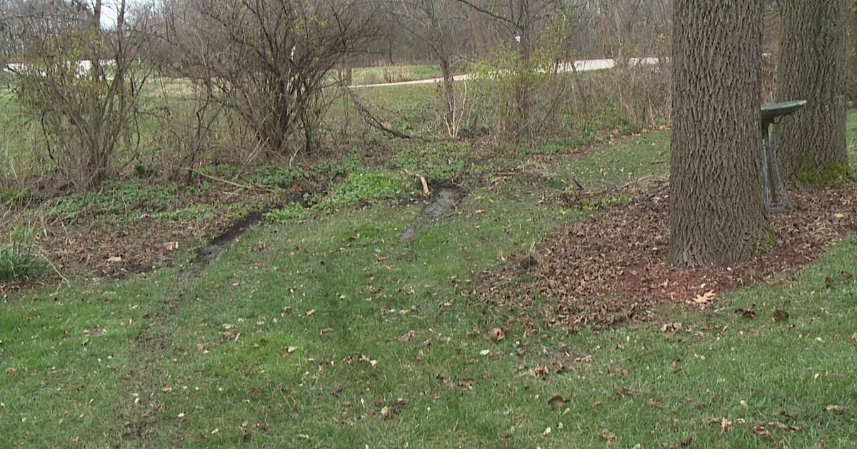 Pewaukee man "covered in blood" after crash, accused of 5th OWI on ...