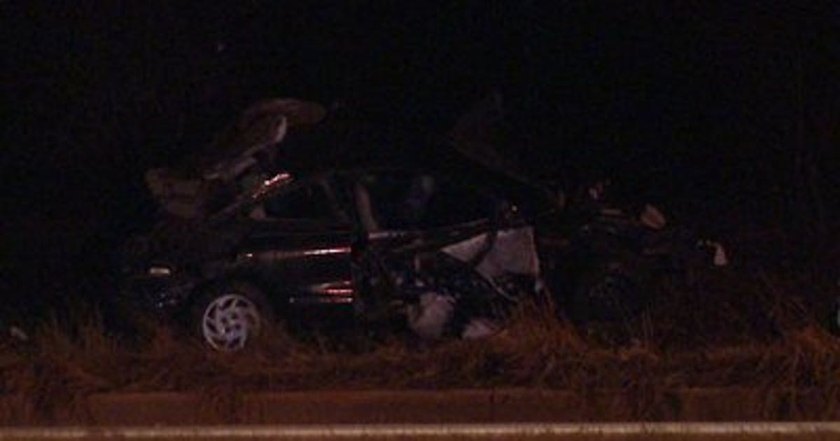 Three people hurt in crash on Milwaukee's north side | FOX6 Milwaukee