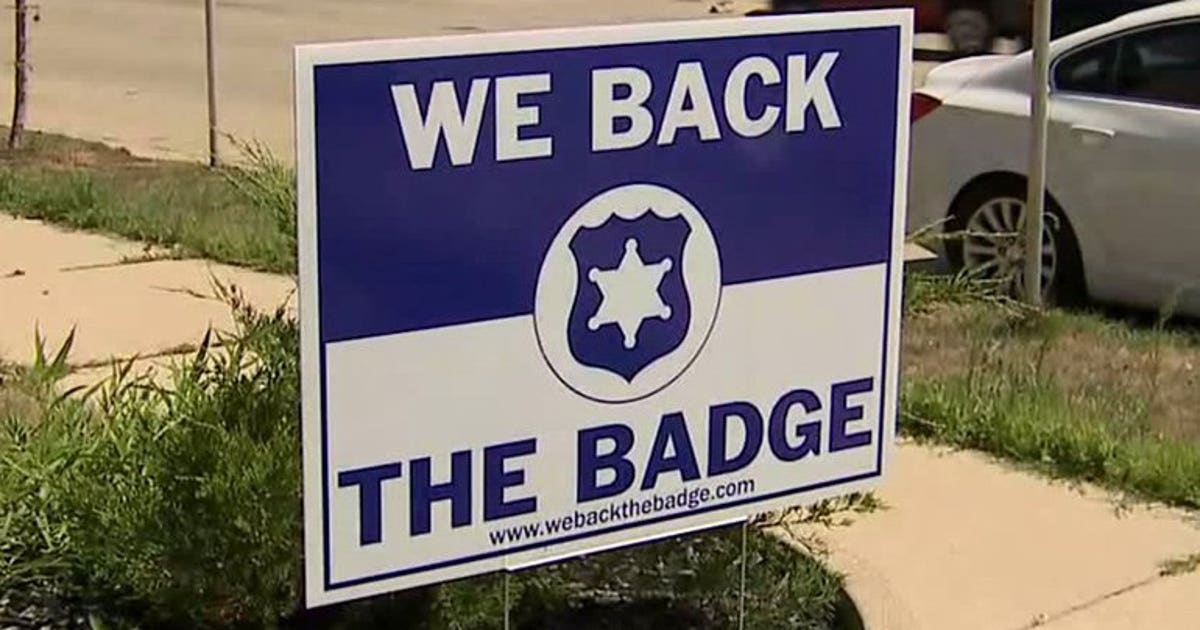 Return Your Badges Sign