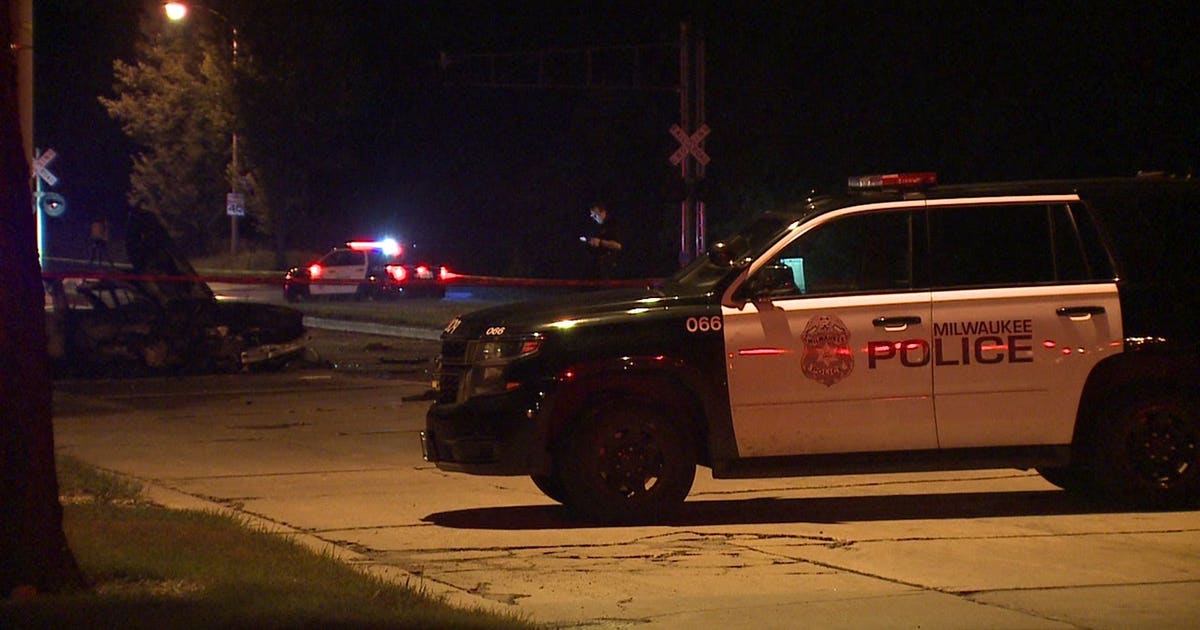 Fiery crash near 91st and Bradley kills driver, passenger severely ...