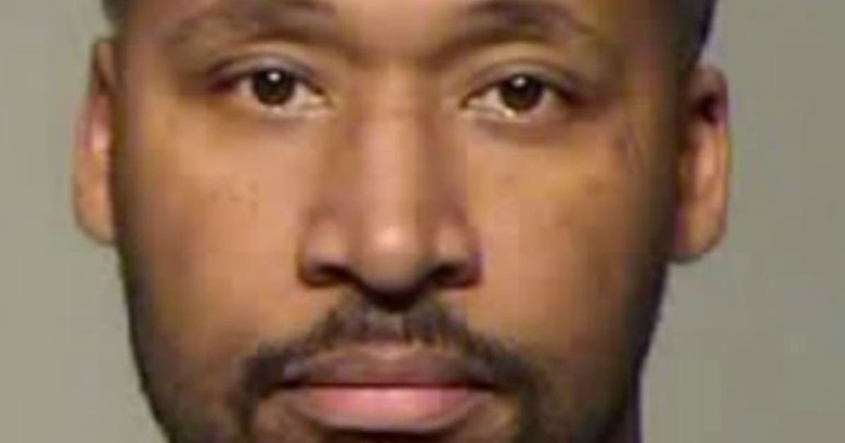 Ex-Milwaukee police officer convicted of felony child enticement | FOX6 ...