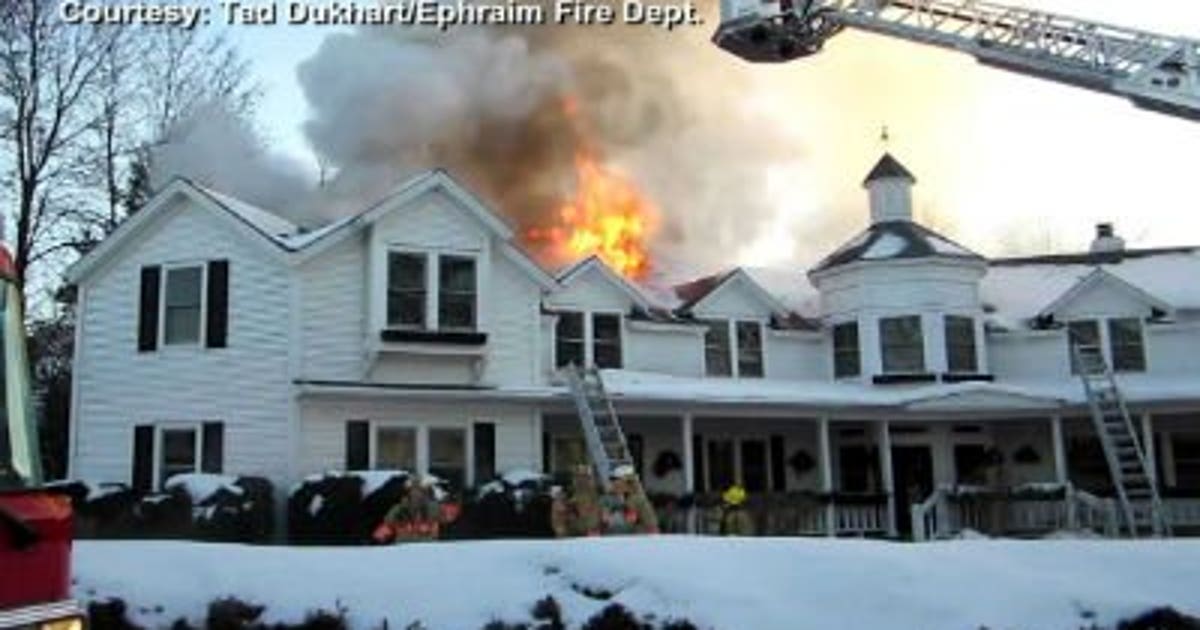 Firefighters battle blaze in bitter cold in Door County | FOX6 Milwaukee