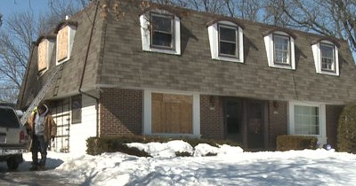 Racine duplex damaged following early morning fire | FOX6 Milwaukee