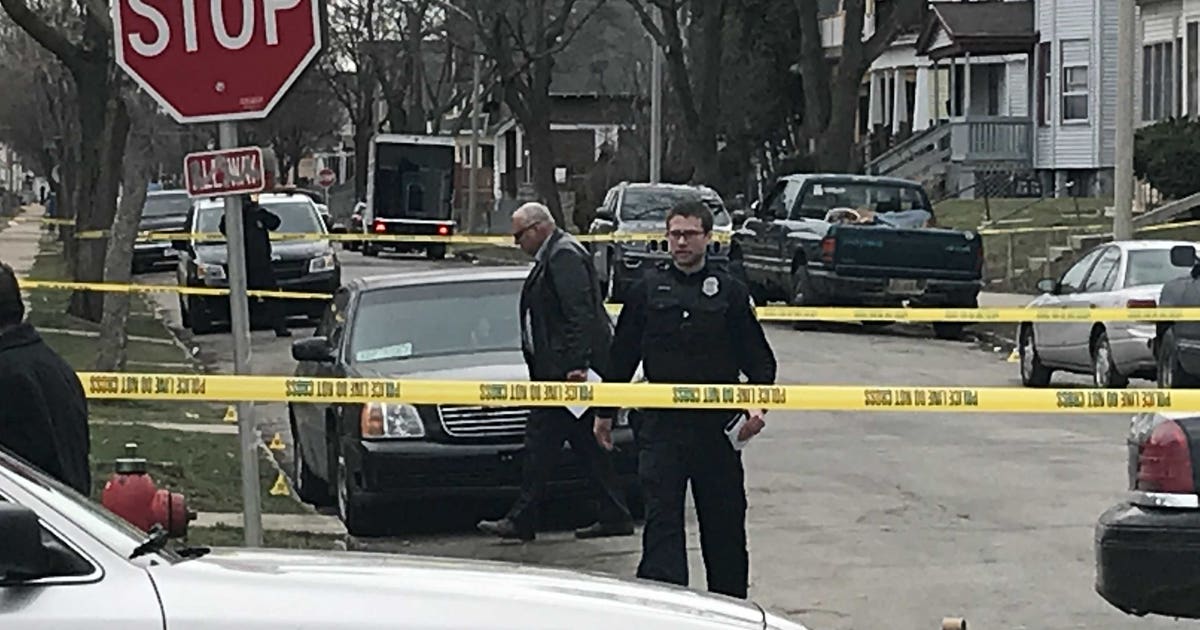Police: 2 taken to hospital after double shooting on Milwaukee's north ...